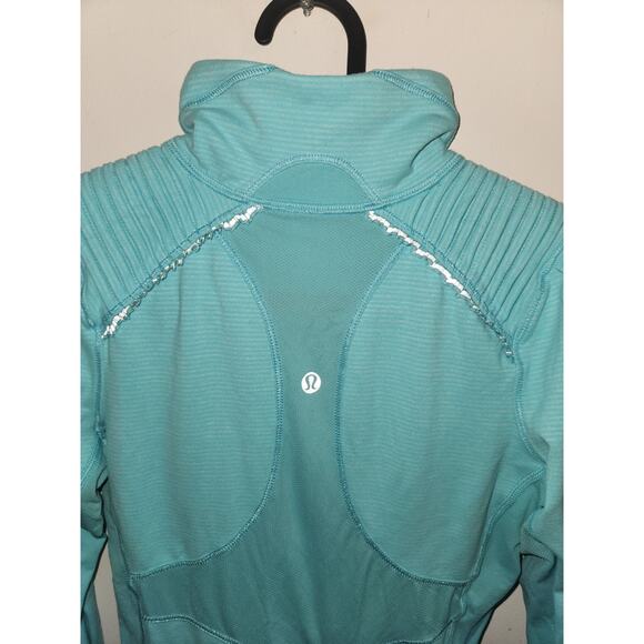 Lululemon full tilt half zip  ruffle turquoise star runner top 4 - Picture 3 of 6